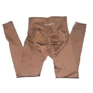 Natural By Niykee Scrunch Butt Leggings